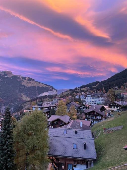 Apartment Chalet Im Sunnigen Usblick Венген Экстерьер фото